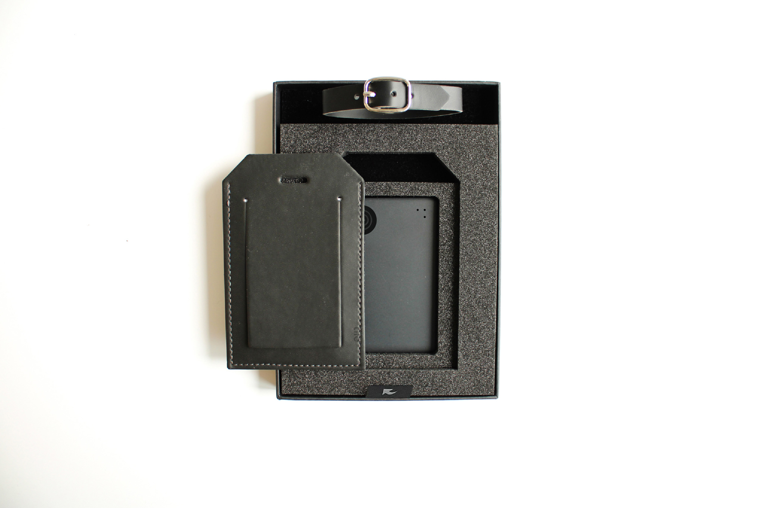 New Tile Slim with Vegan Leather Luggage Tag 46