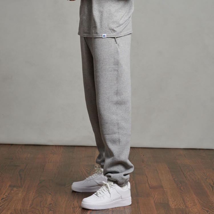 RUSSELL ATHLETIC DRI-POWER® Pocketed Closed-Bottom Sweatpant 32