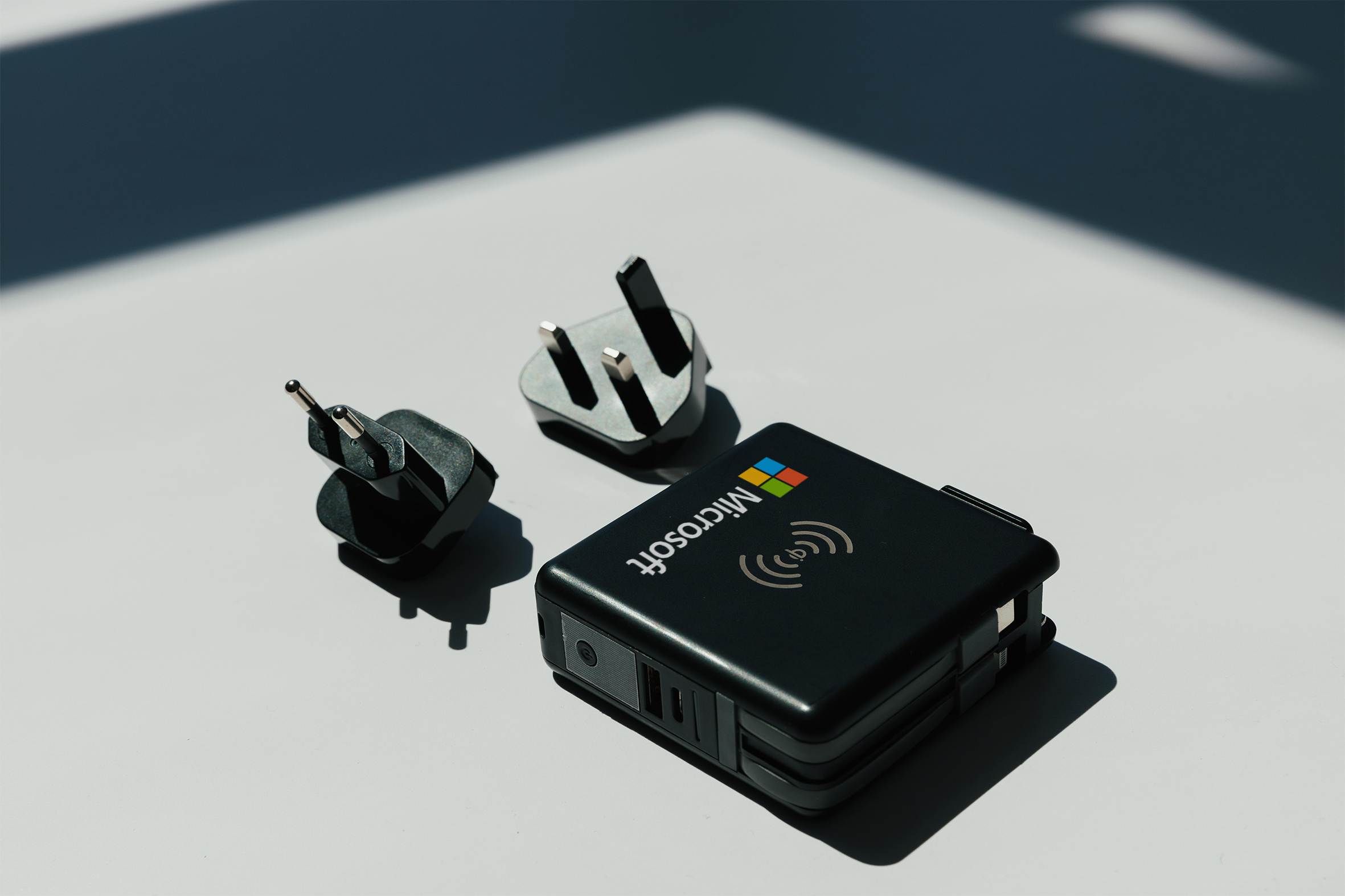 Power5 Multi Charger – 5-in-1 Travel Charger & Power Bank with Wireless Charging 16