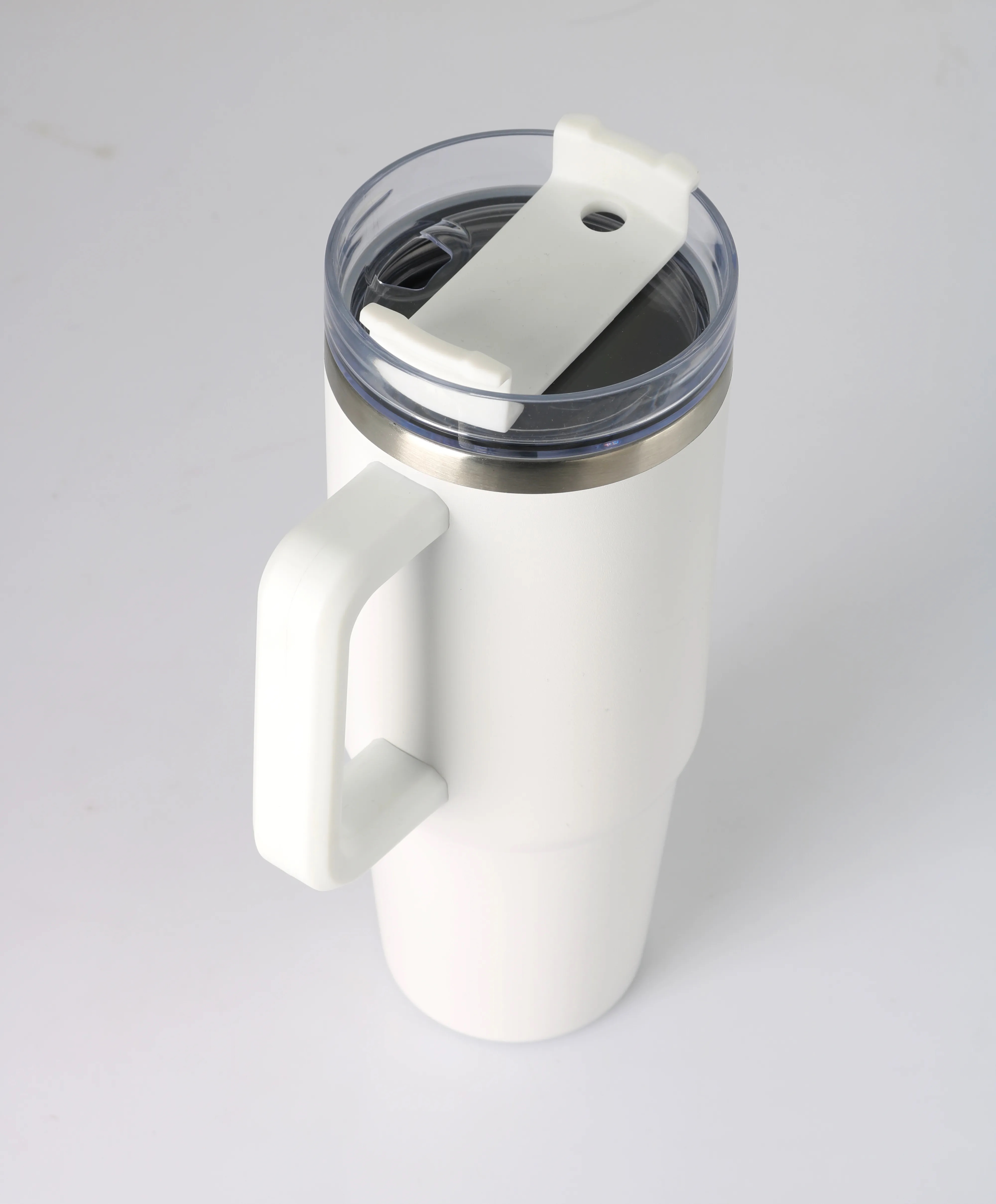 30oz Premium Stainless Travel Mug w/ Straw and Twist Closure 9