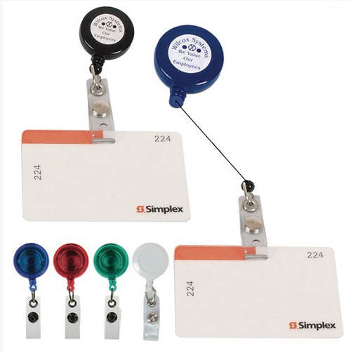 Retractable badge holder clip