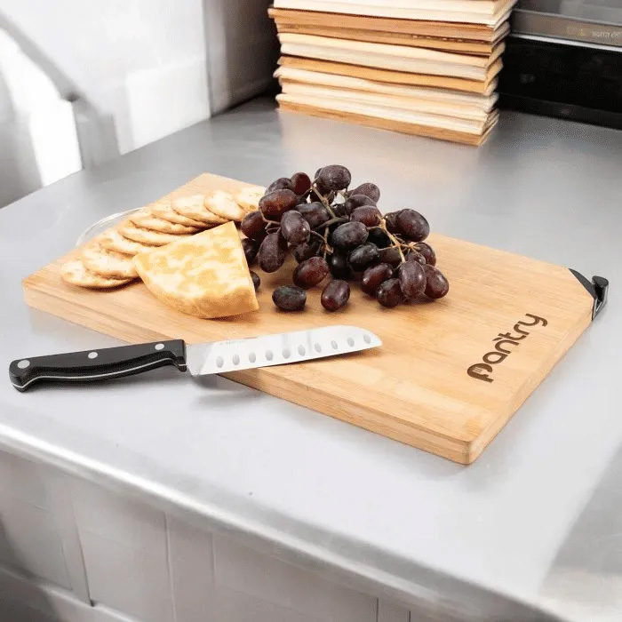 Trendy promotional product for real estate gifts, branded charcuterie board