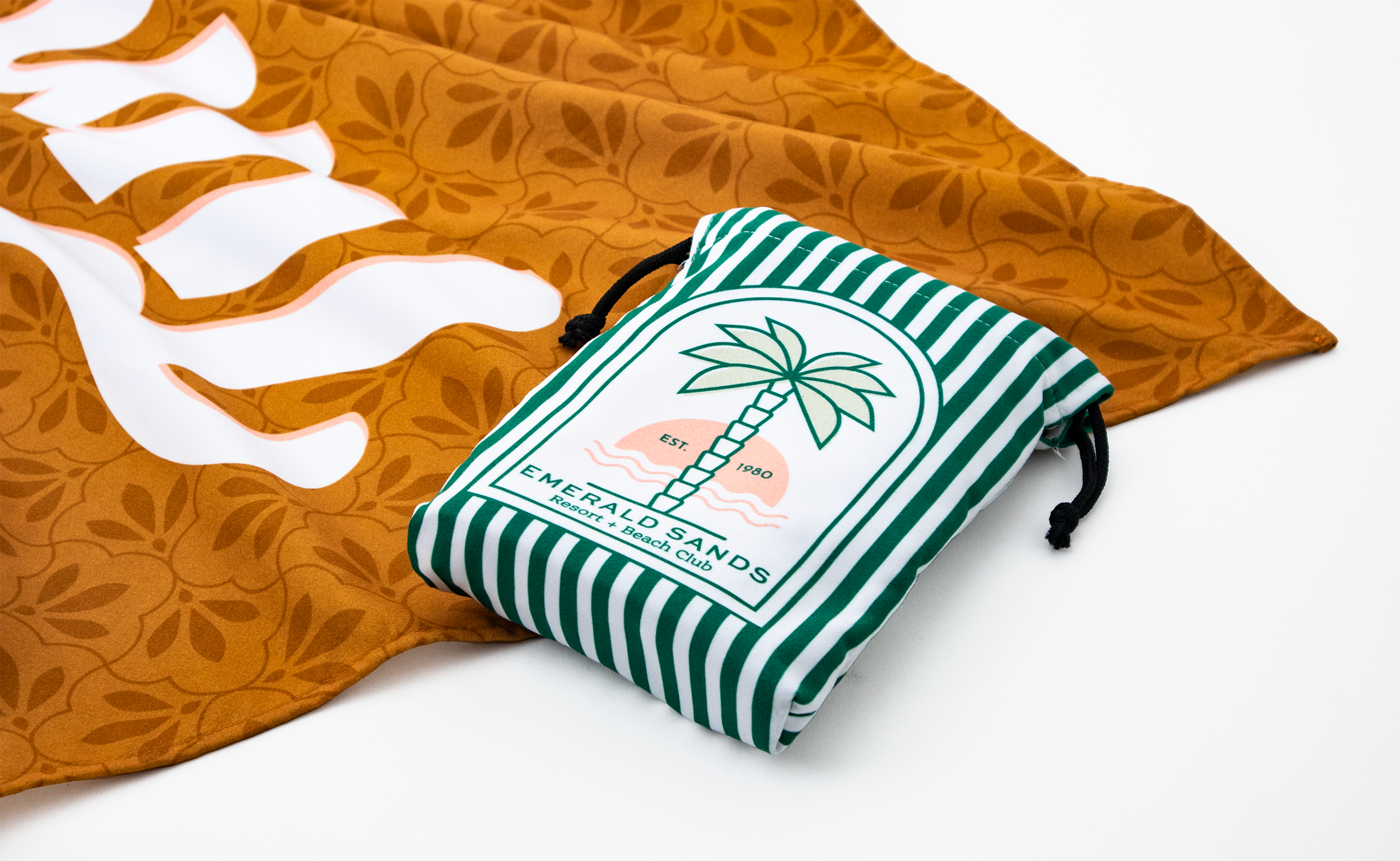 Sand-Free Towels 6