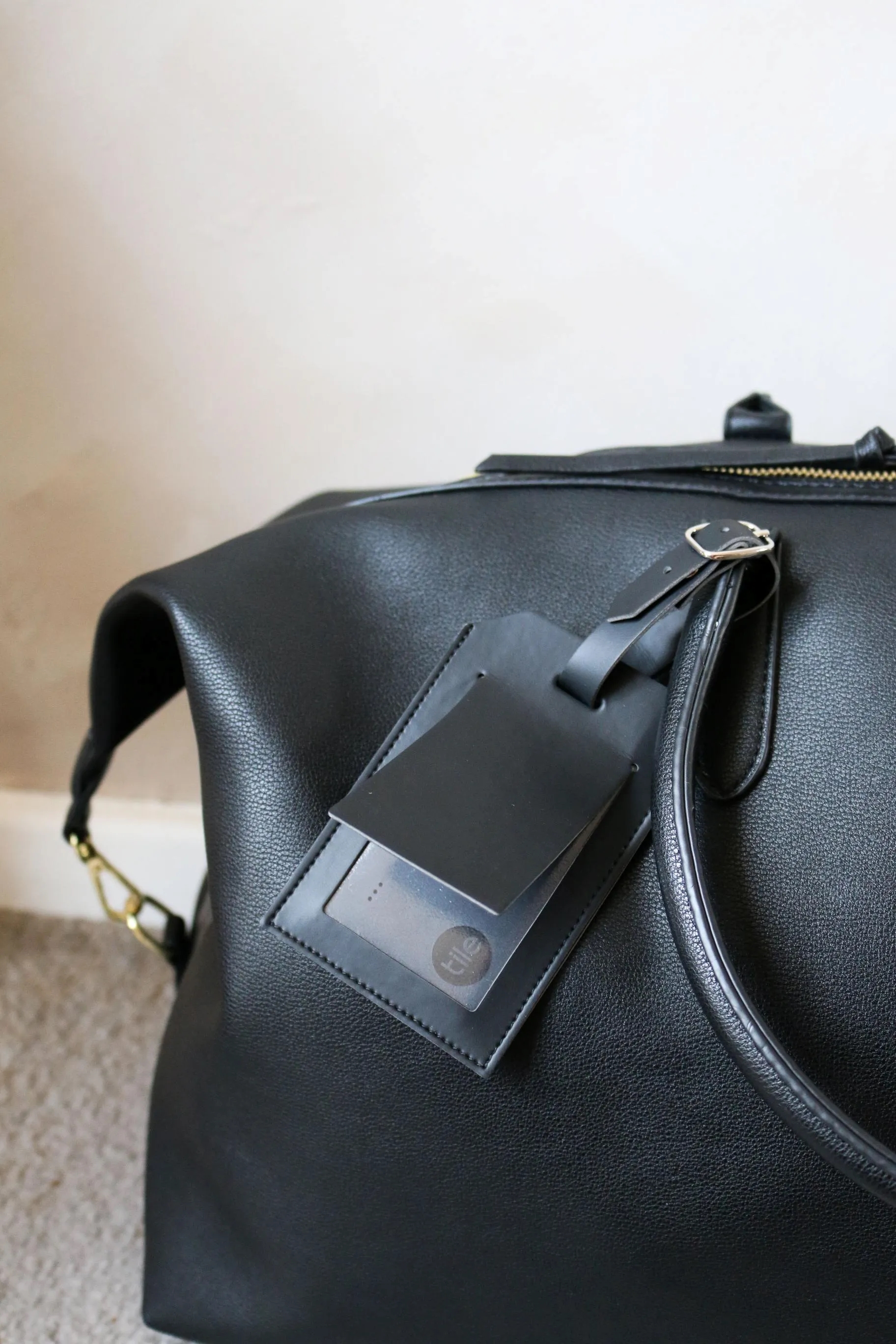 New Tile Slim with Vegan Leather Luggage Tag 31