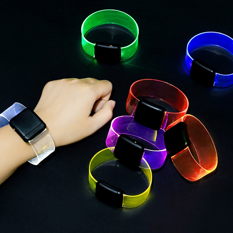 Led Light Up Glow Bracelet W/ Magnetic Closing Clasp