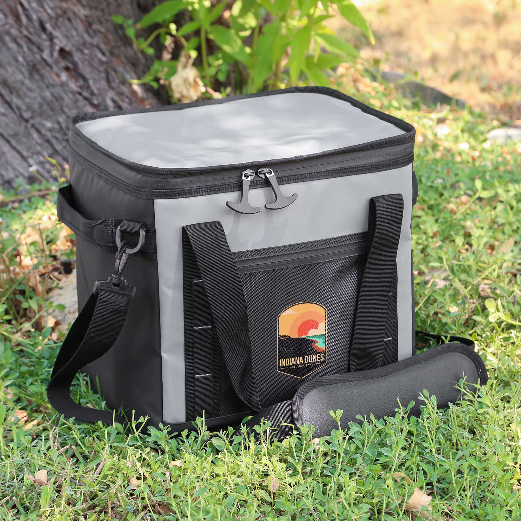 Frosty Cooler Bag: 24 Can