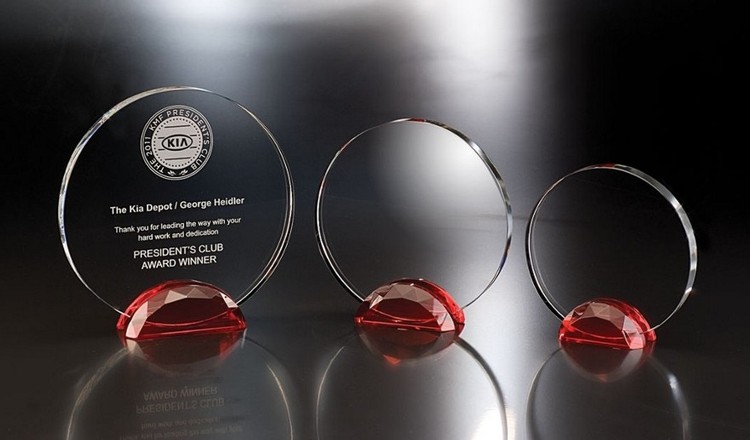 Designer Crystal Crispy (Red) Award
