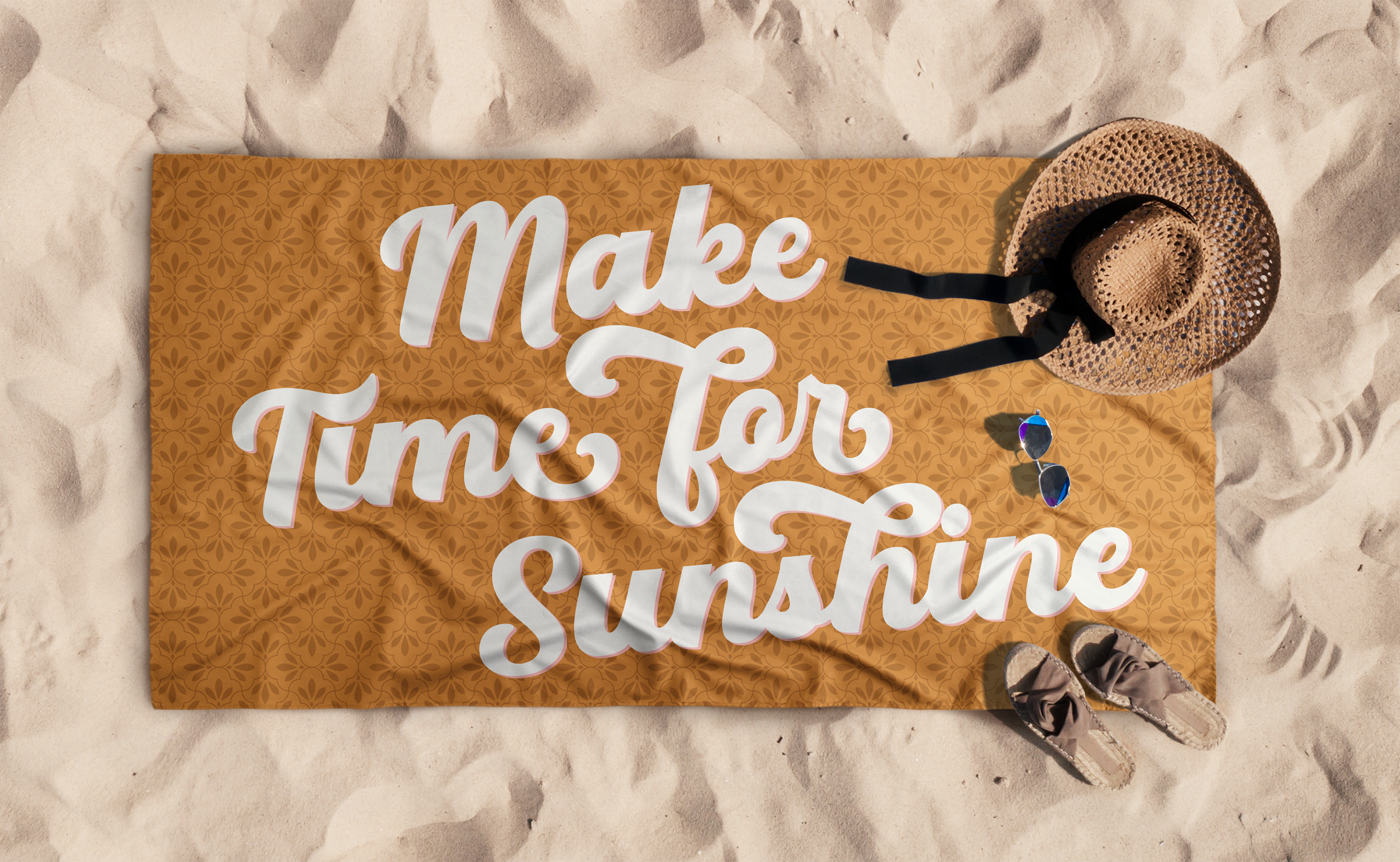 Sand-Free Towels 4