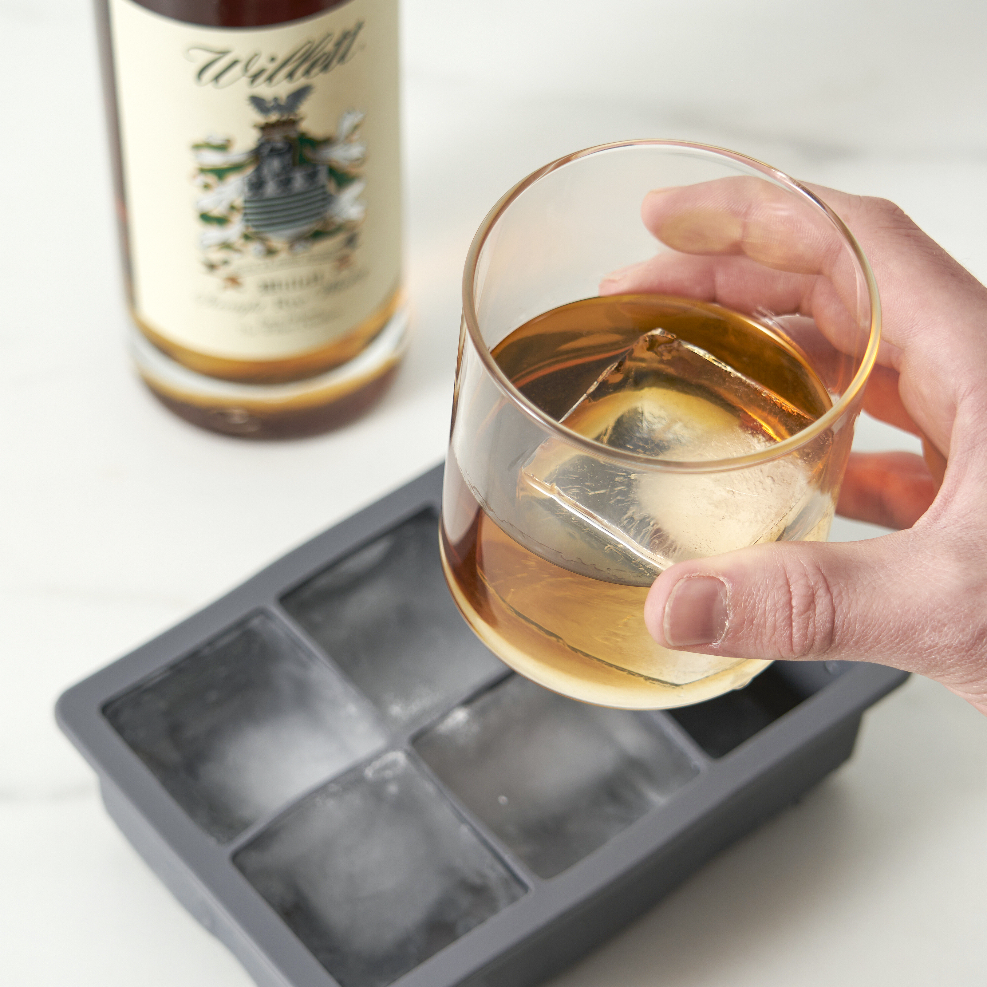 Viski® Whiskey Ice Cube Tray with Lid 17