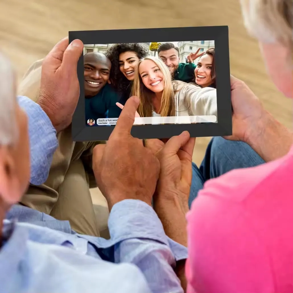 10.1-inch WiFi HD Touch Screen Digital Photo Frame 10