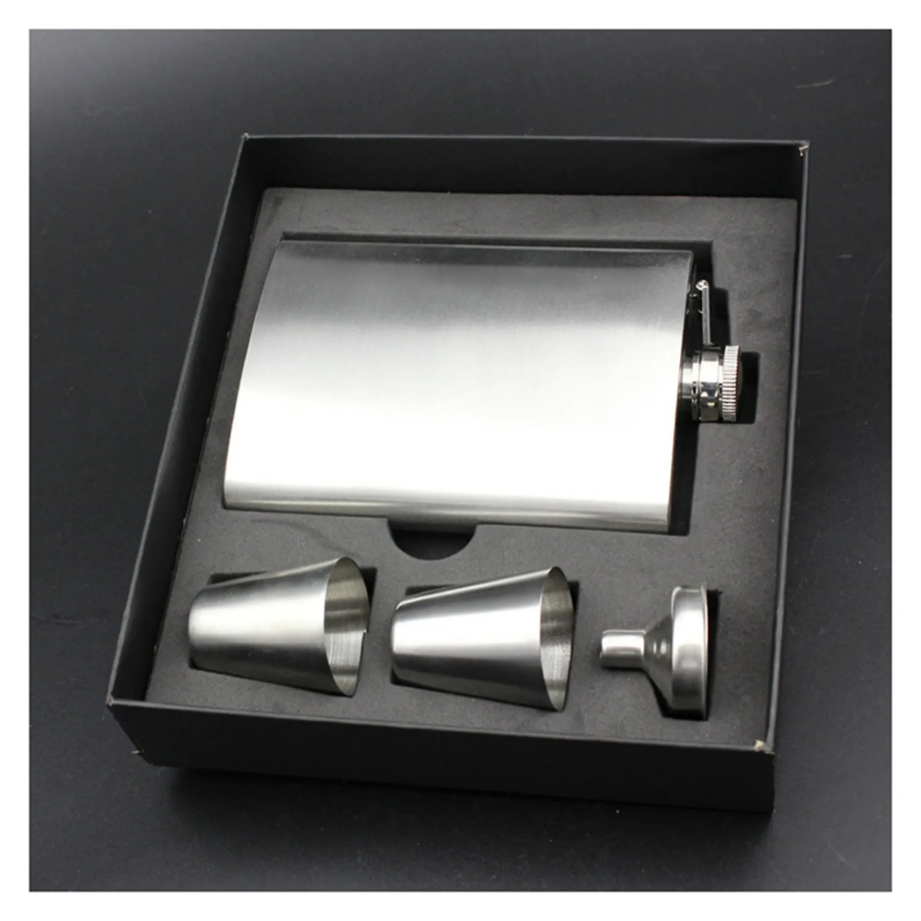 8 Oz Hip Flask Set 8