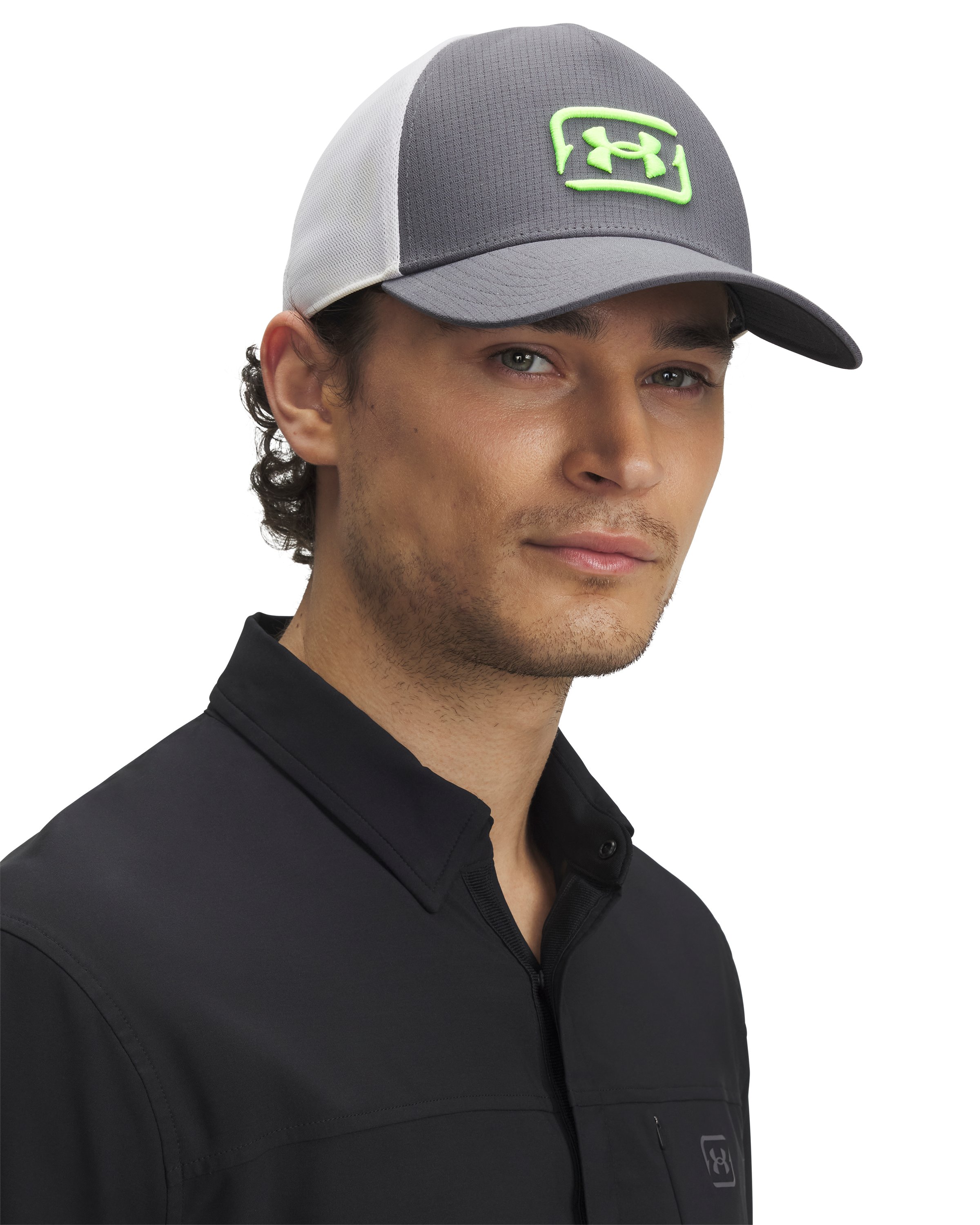 UA Iso-Chill Fish Men's Trucker Hat 2
