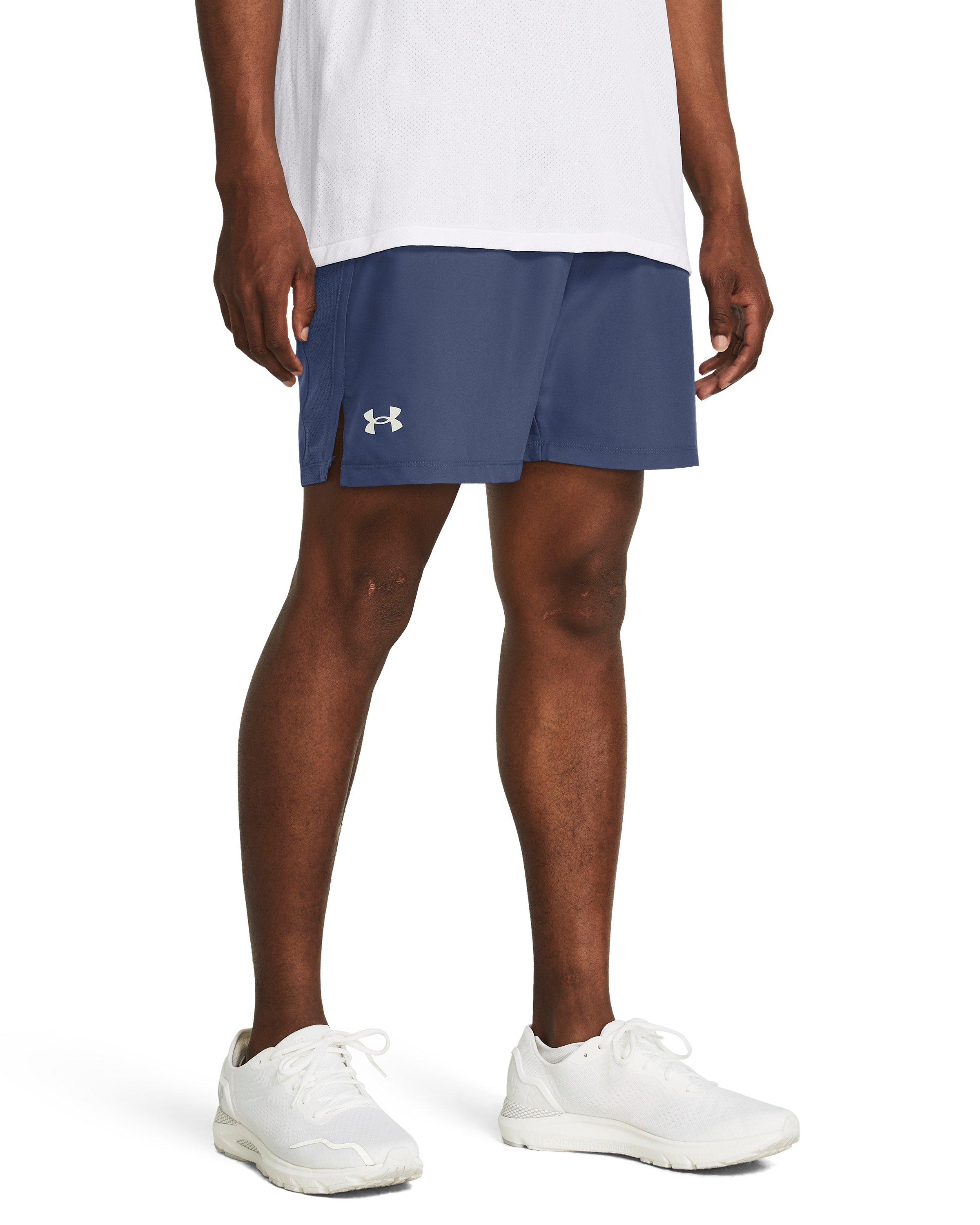 UA Launch Men's 7 Shorts 38