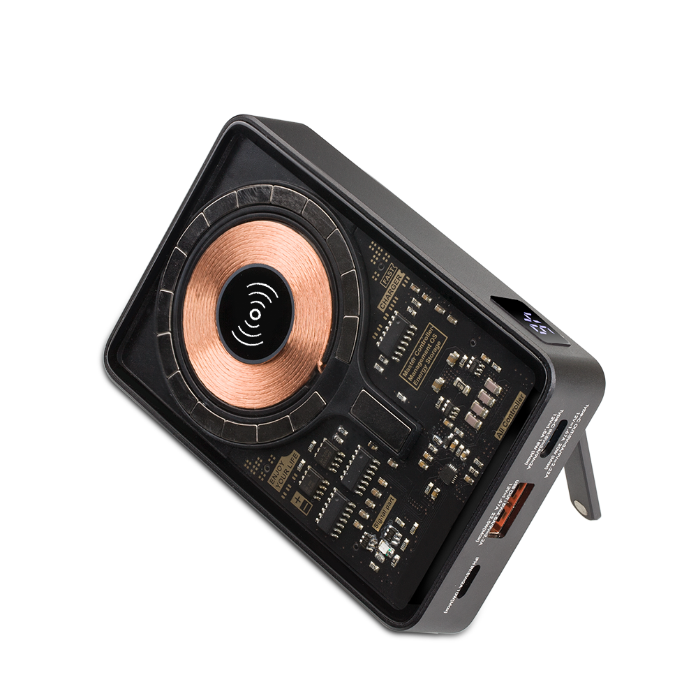 Lucid Transparent MagSafe Wireless Power Bank - Thumbnail 3