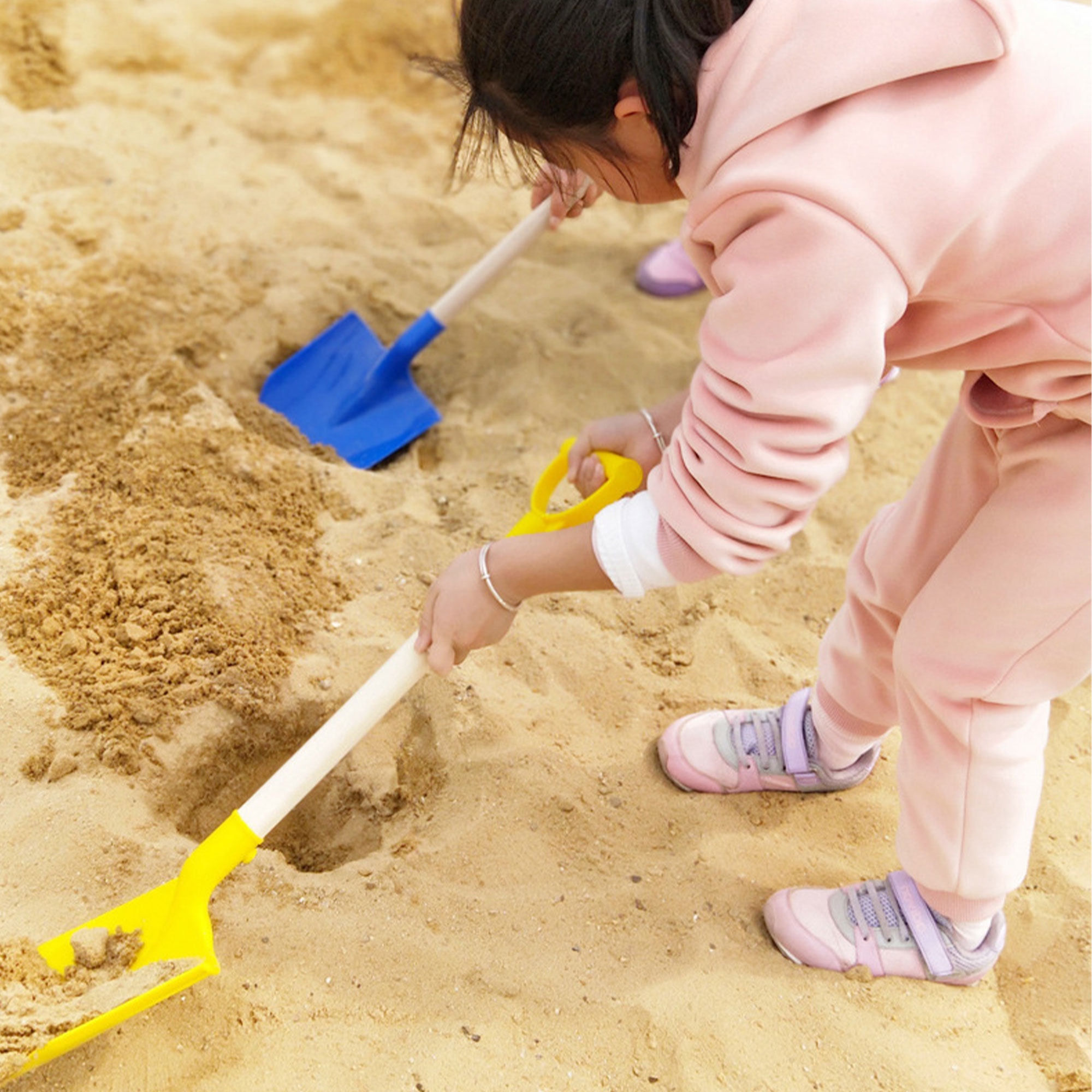 Kids Beach Spade With Wood Handle 7