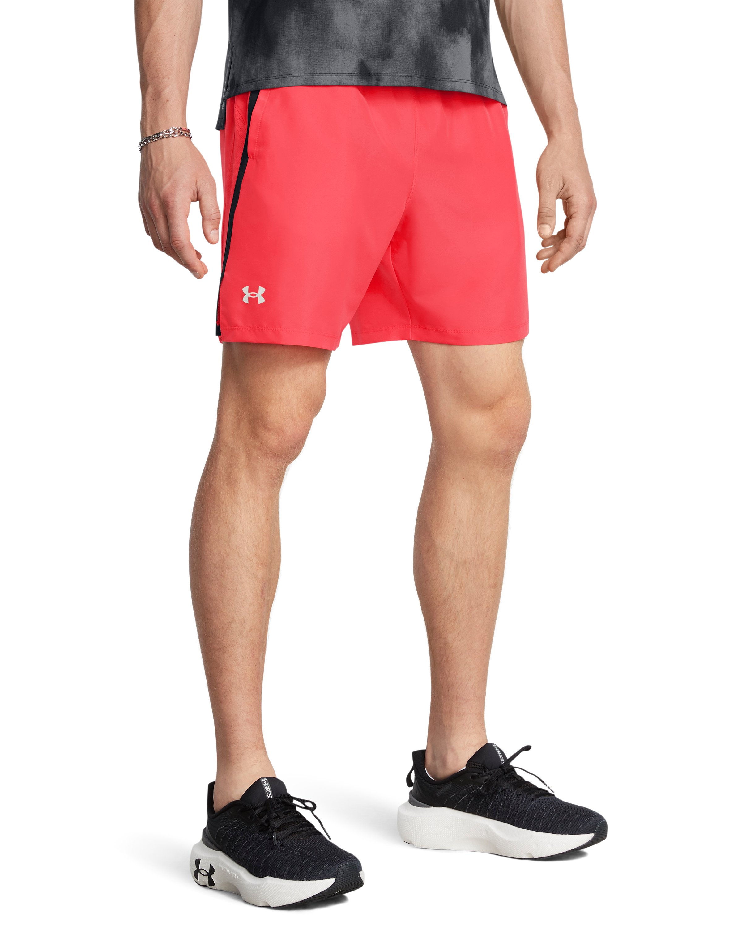 UA Launch Men's 7 Shorts 45