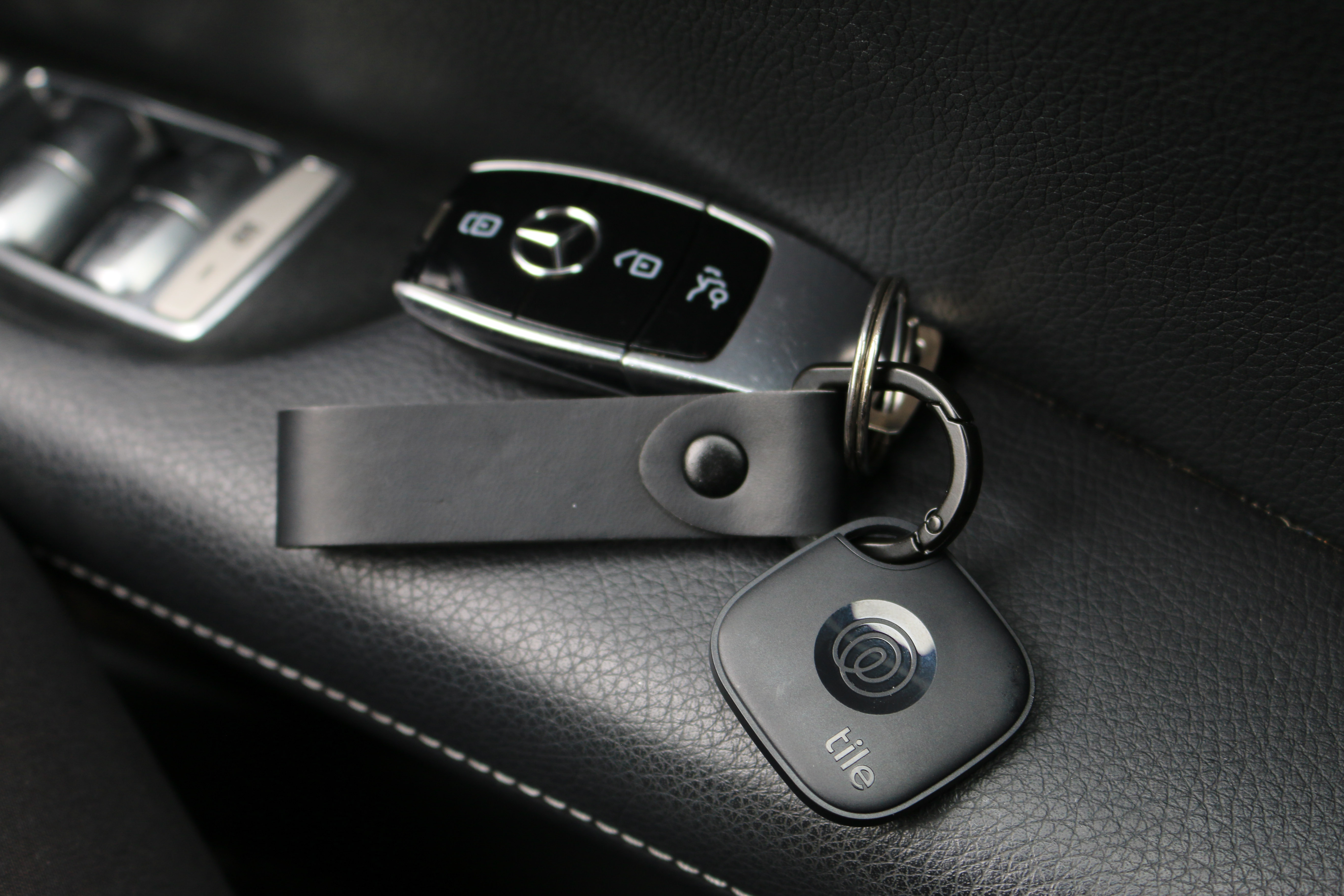New Tile Mate with Vegan Leather Key Fob 85