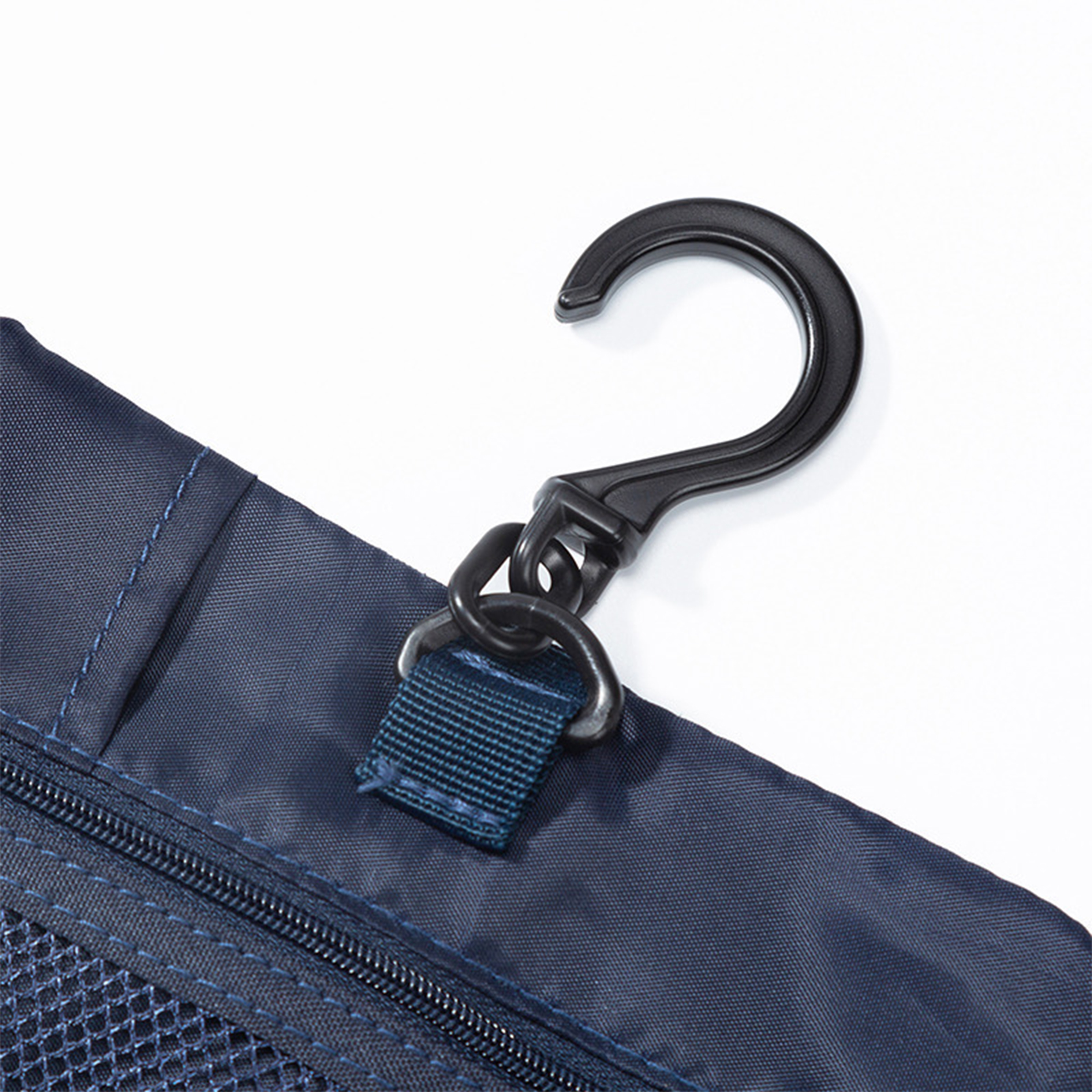 Polyester Compact And Durable Hanging Toiletry Bag For Easy Organization 9