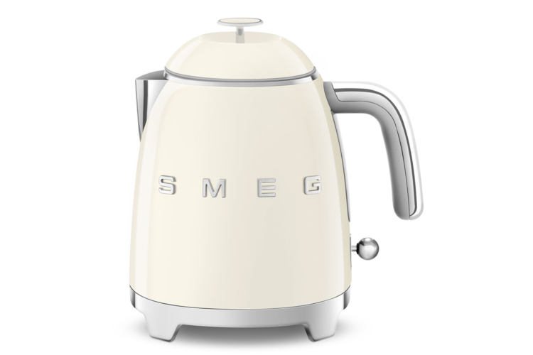 SMEG Mini Electric Kettle - Cream Glossy 3