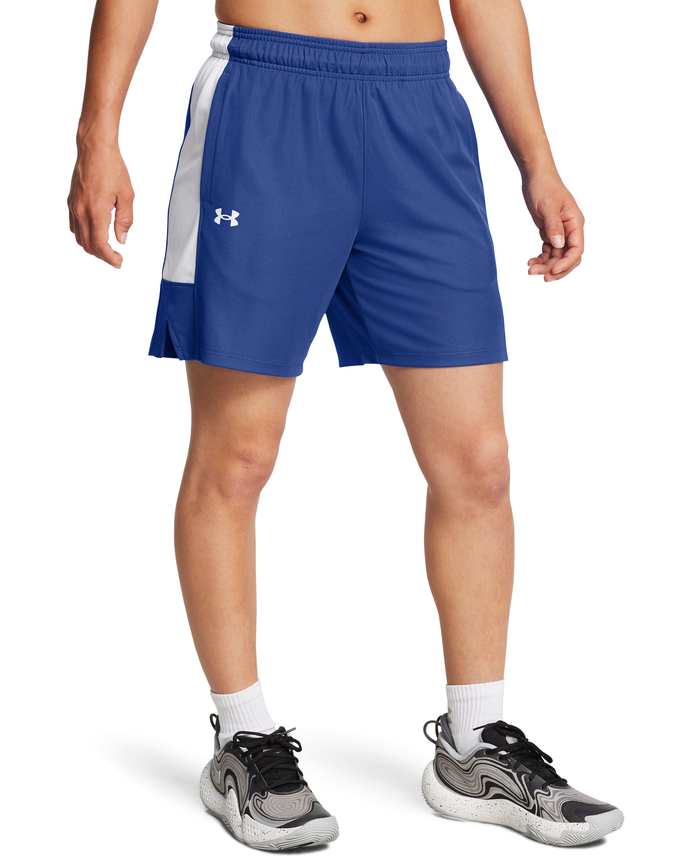 UA Zone Women's 6.75 Shorts 19