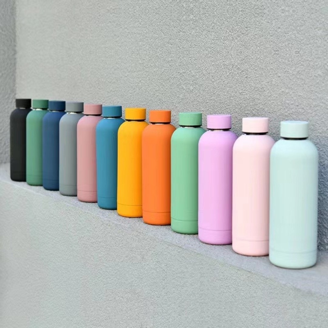 Silicone cover for water bottle