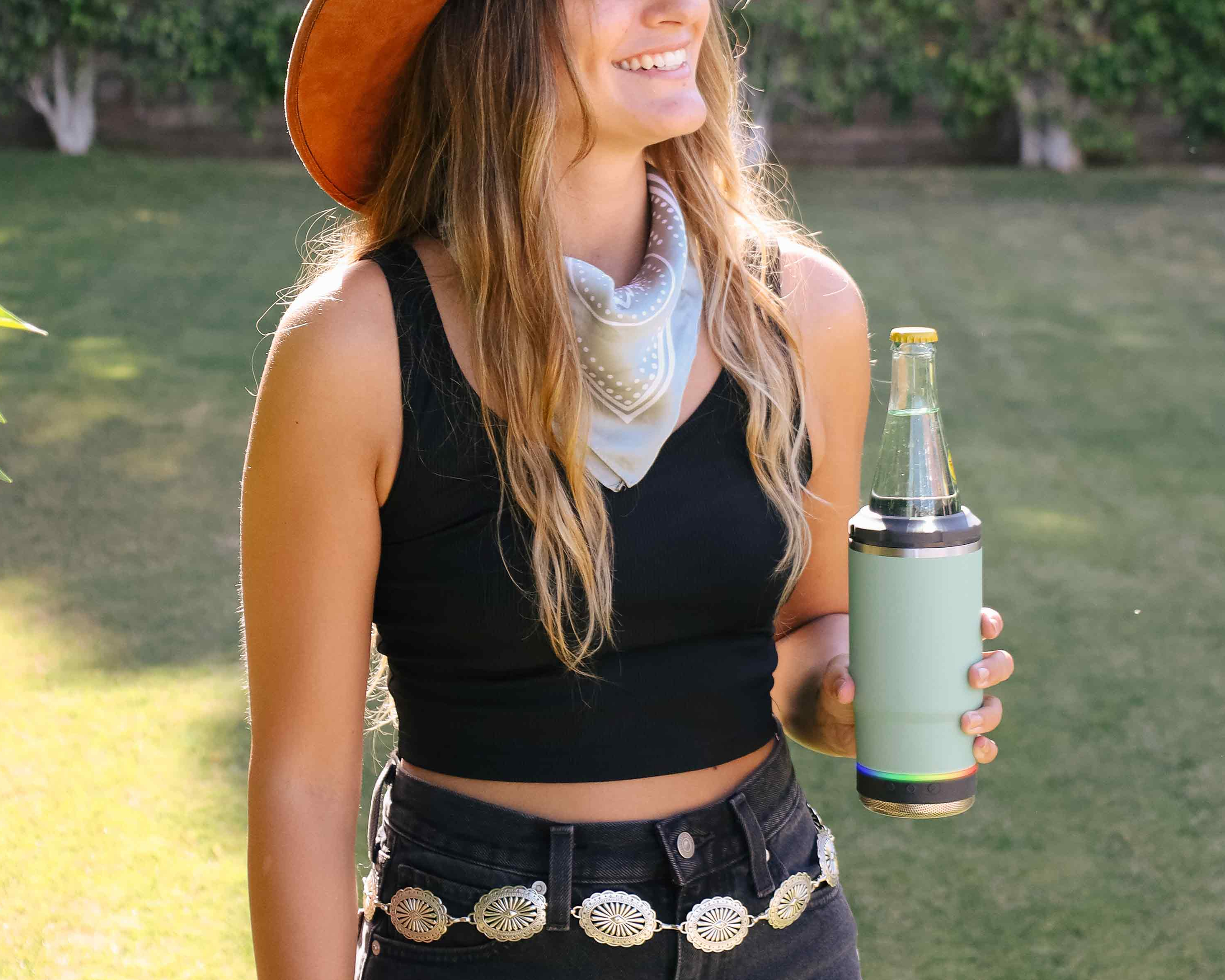 Vibe Speaker Insulated Universal Can Cooler 3