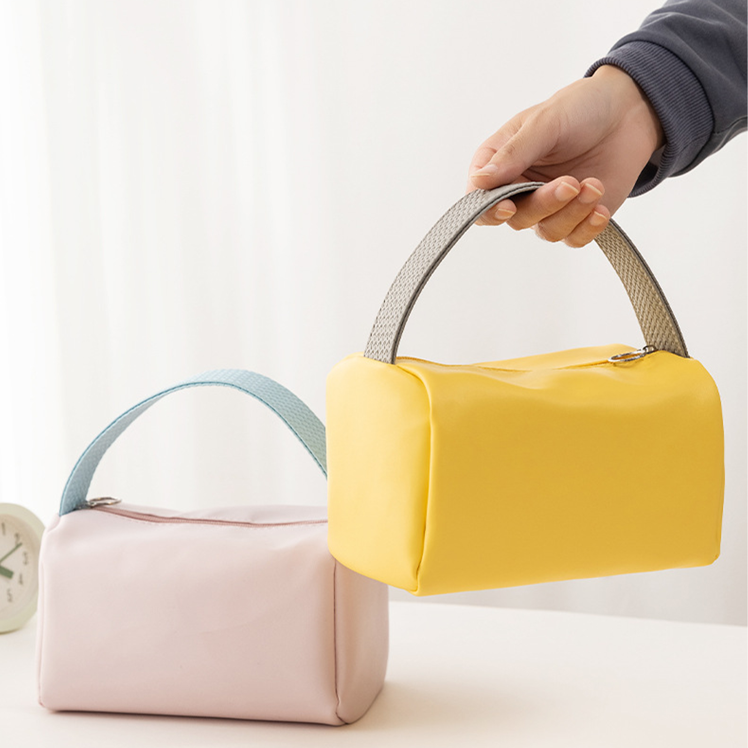 Pu Large Capacity Travel Makeup Bag 12