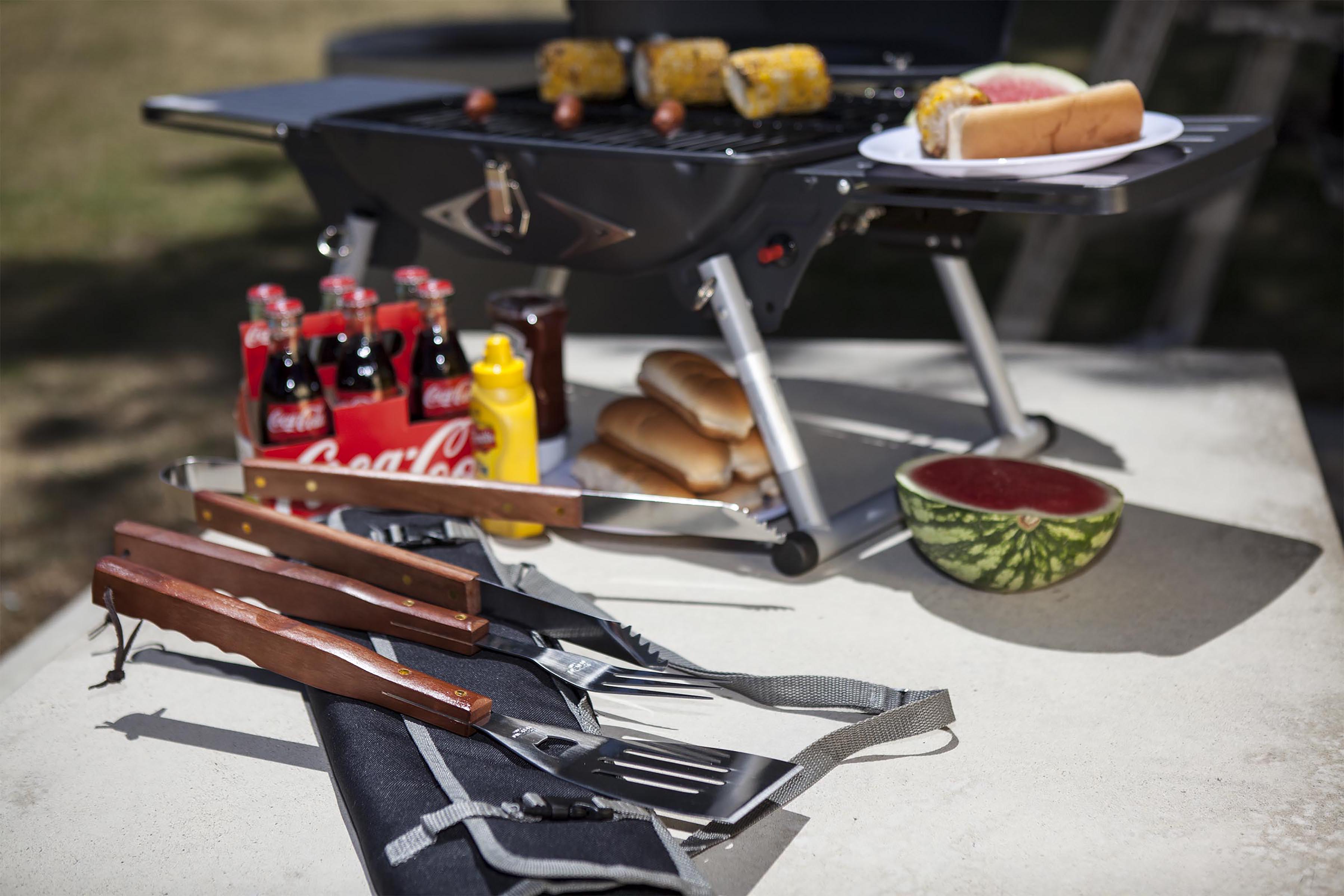 3-Piece BBQ Tote & Grill Set 8
