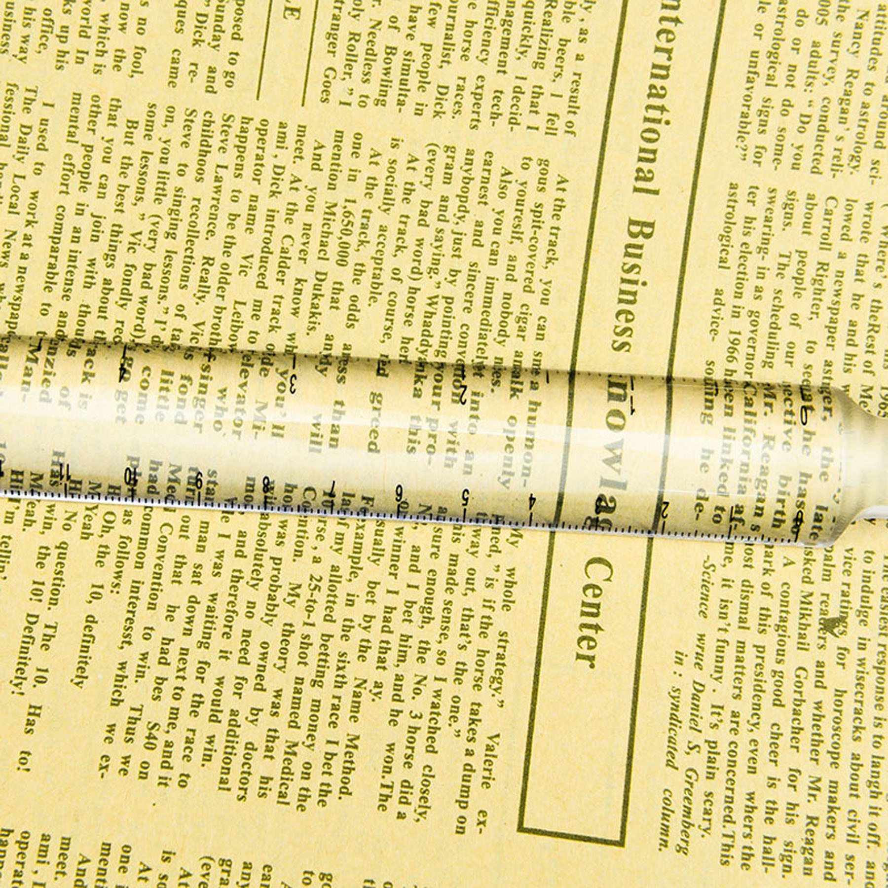 2x Rule style magnifier 11
