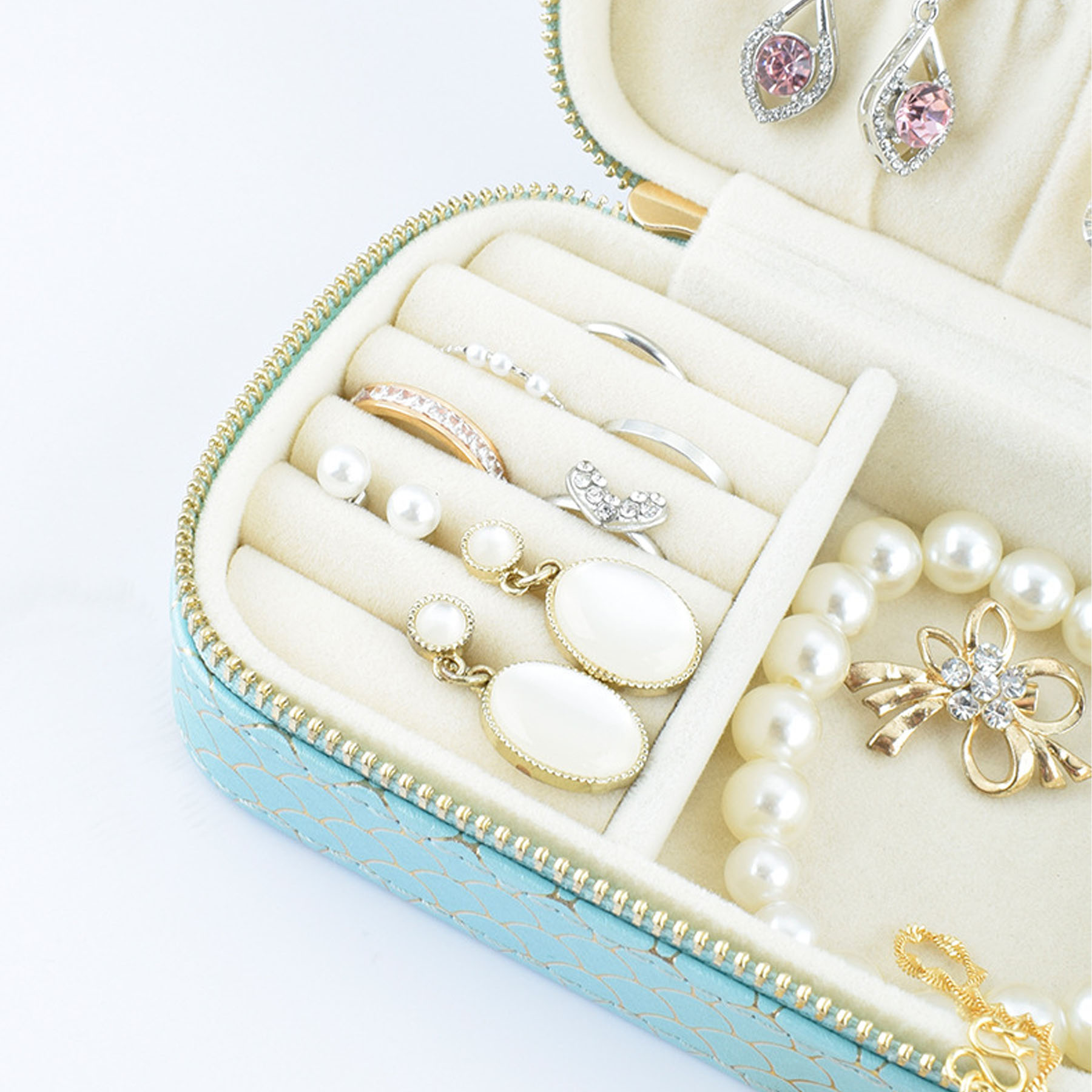 Embossed Mini Jewelry Box with Gold Detailing 10