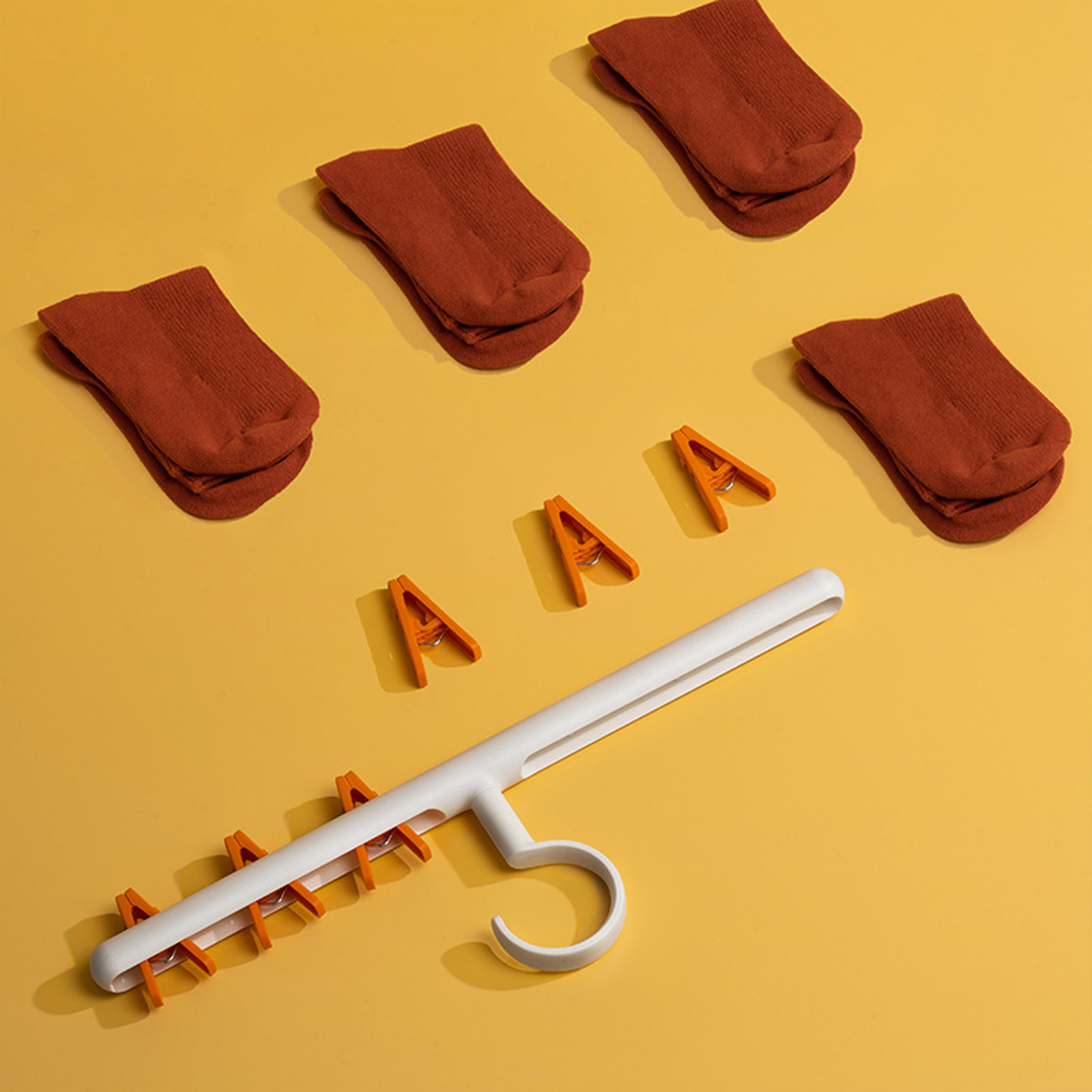 Plastic Creative Windproof Clothes Hanger 9