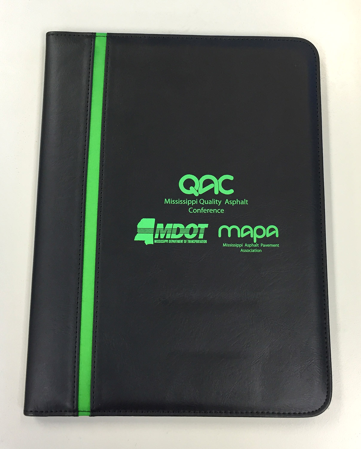 Deluxe Padfolio Dualtone 19