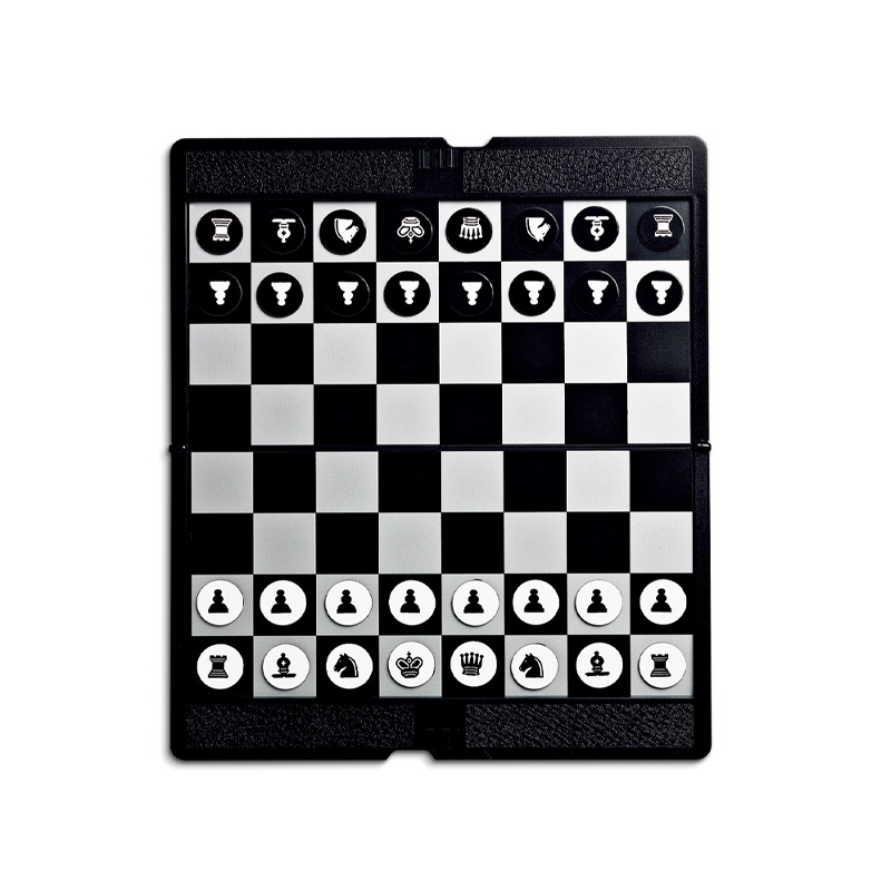 Wallet-Style Magnetic Chess Set 8