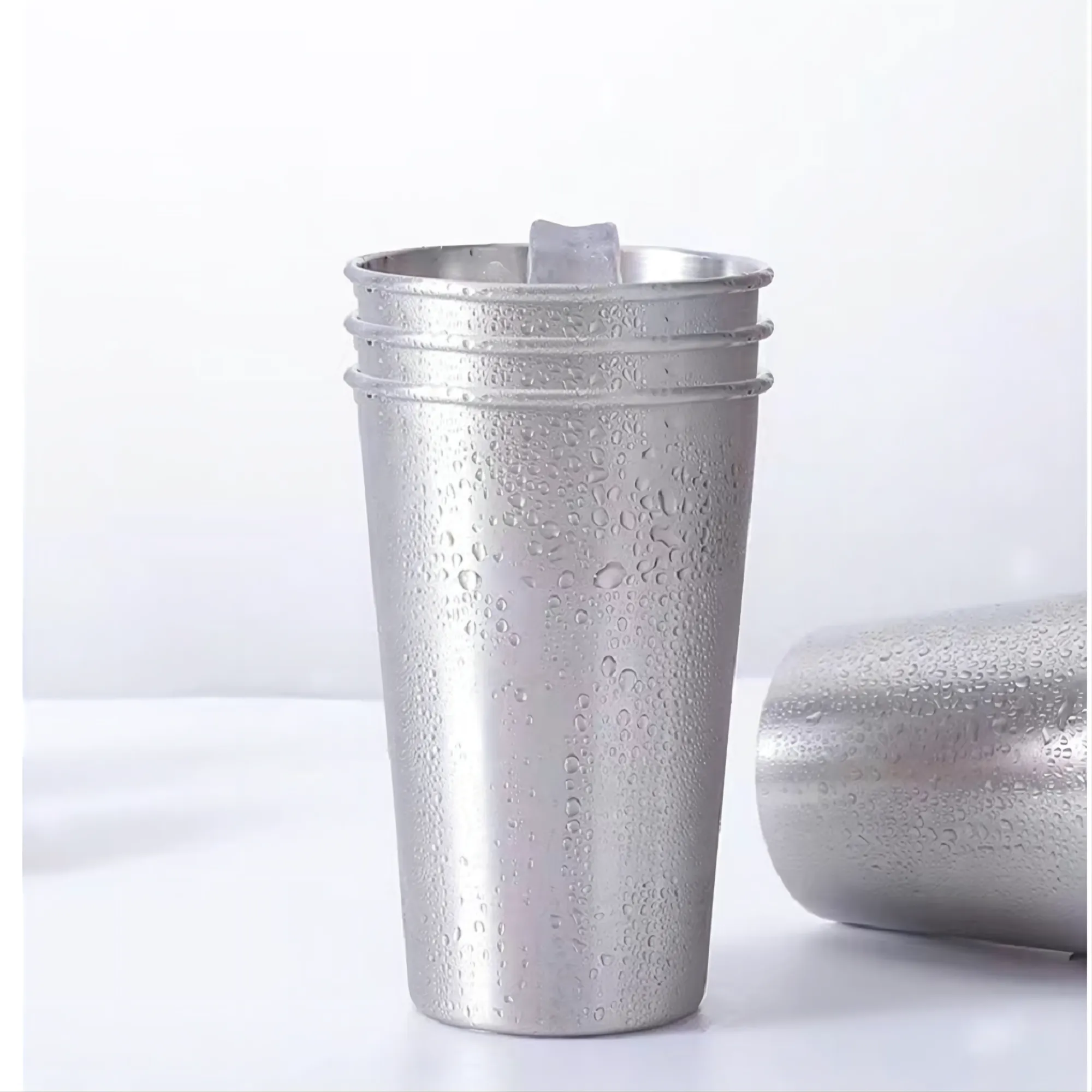 17 1/2 Ounce Stainless Pint Drinking Cup 10