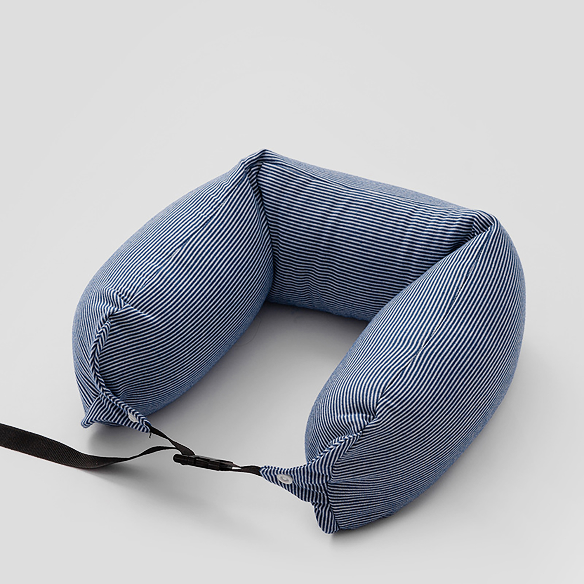 Multifunctional Travel Pillow 14