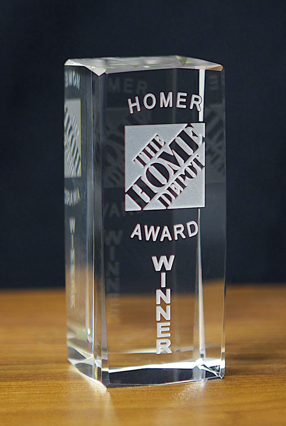 Crystal Mason Award (5"x2"x2")