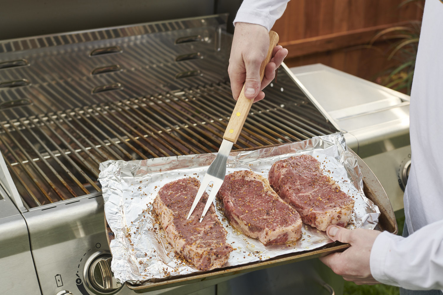 Deluxe Wood Handle BBQ Fork 4