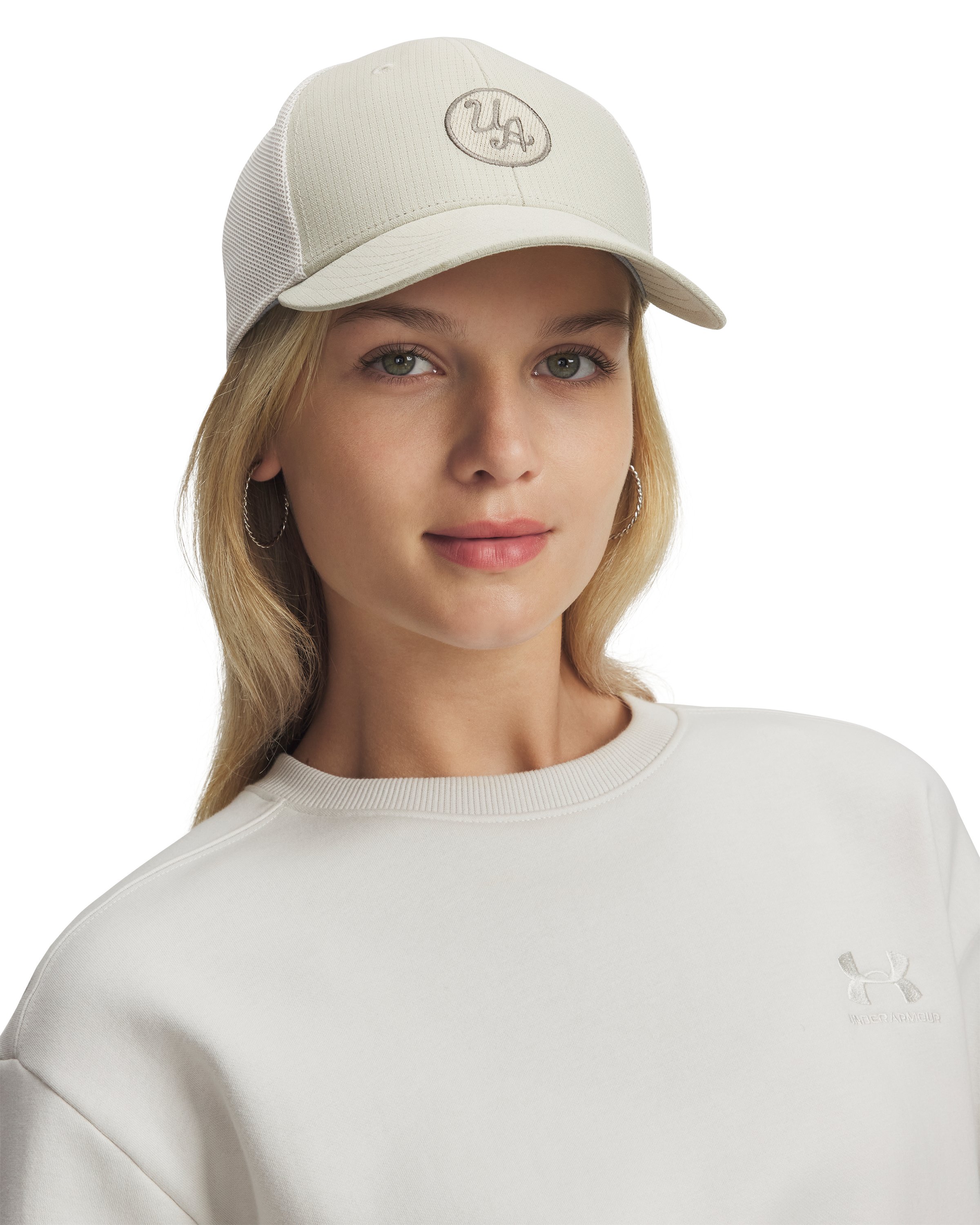 UA ArmourVent Women's Trucker Hat 18