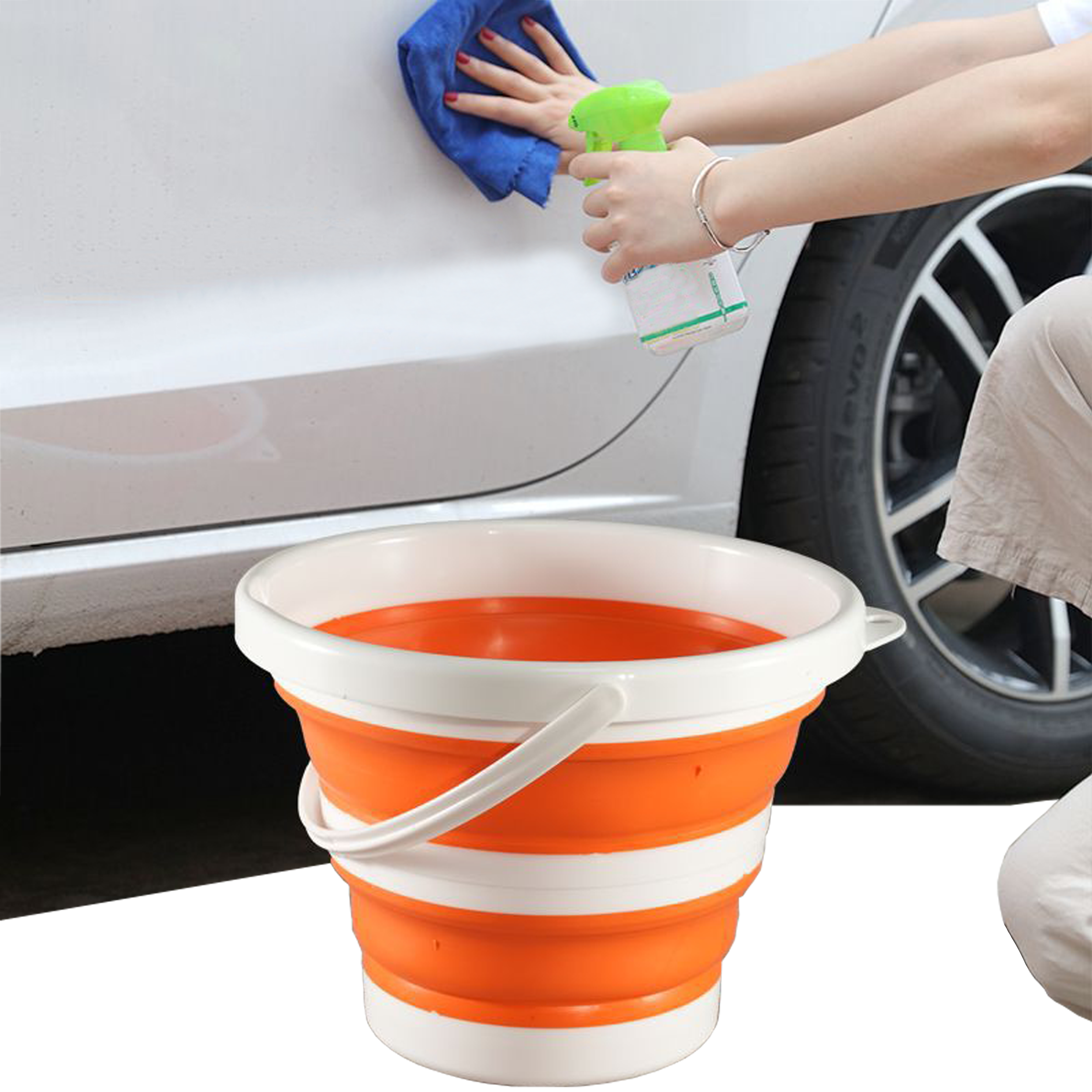 2.6 Gallon Collapsible Silicone Bucket 3