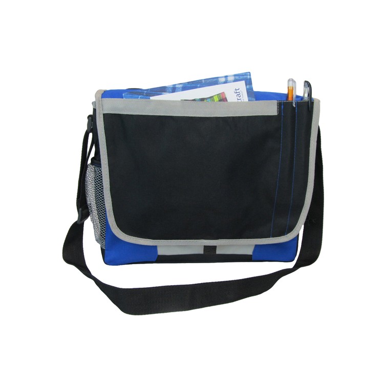 Messenger brief with side mesh pockets 21