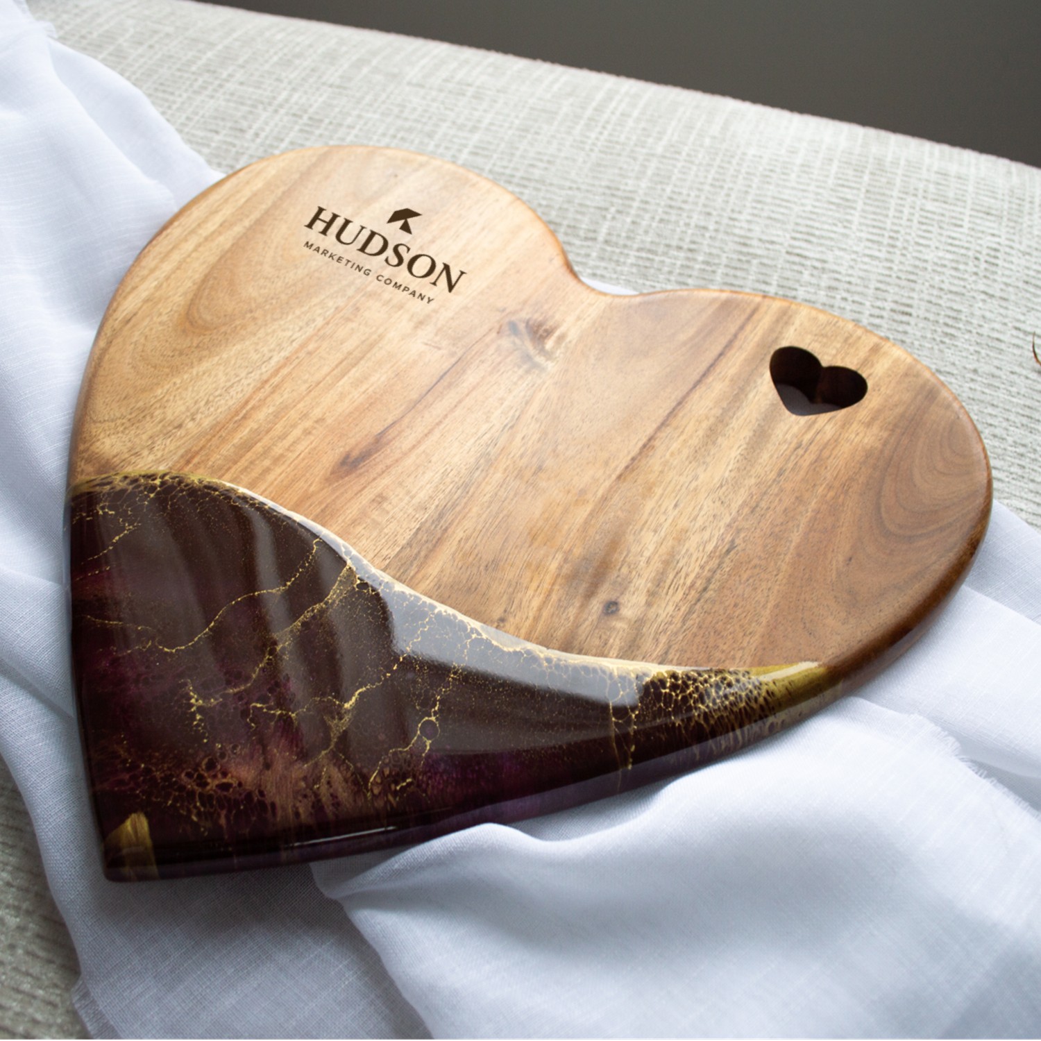 Cheese board/charcuterie board/cutting board. Heart-Shaped Acacia