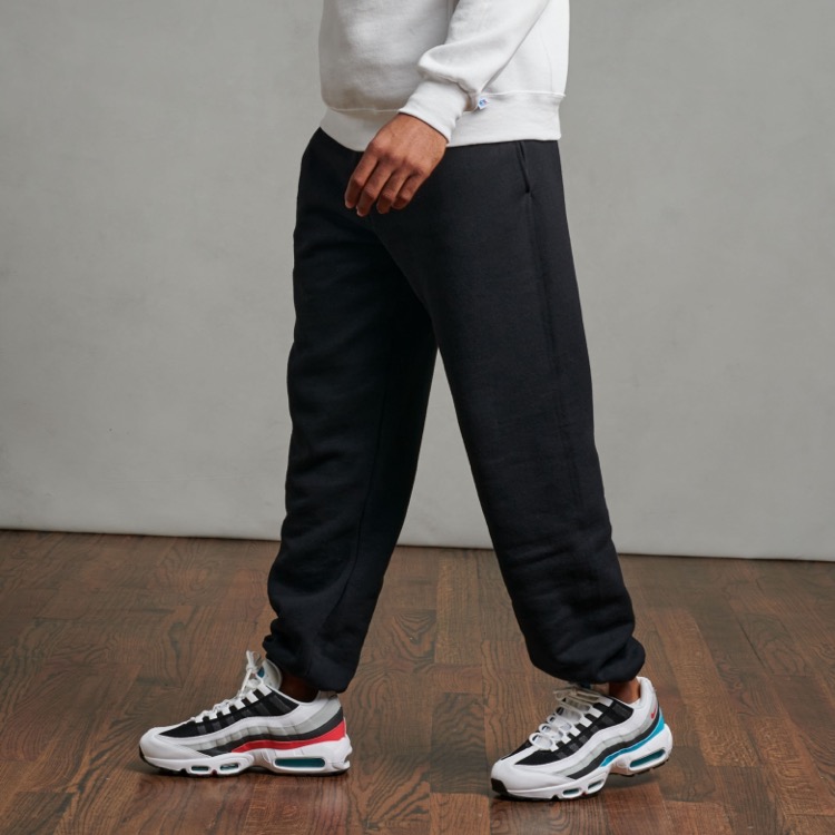 RUSSELL ATHLETIC DRI-POWER® Pocketed Closed-Bottom Sweatpant 28