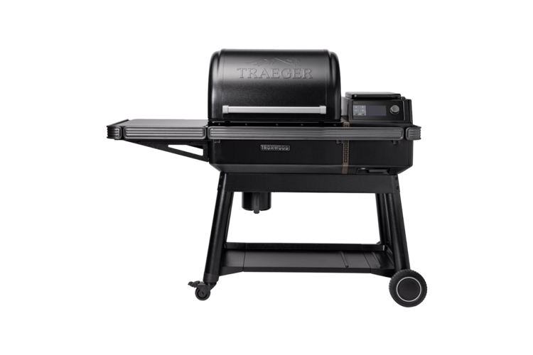 Traeger Ironwood Pellet Grill - Black 3