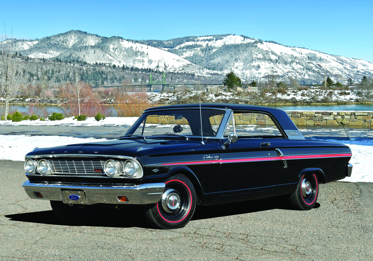 Muscle Cars Desk Calendar NADC5096 CalendarWarehouse