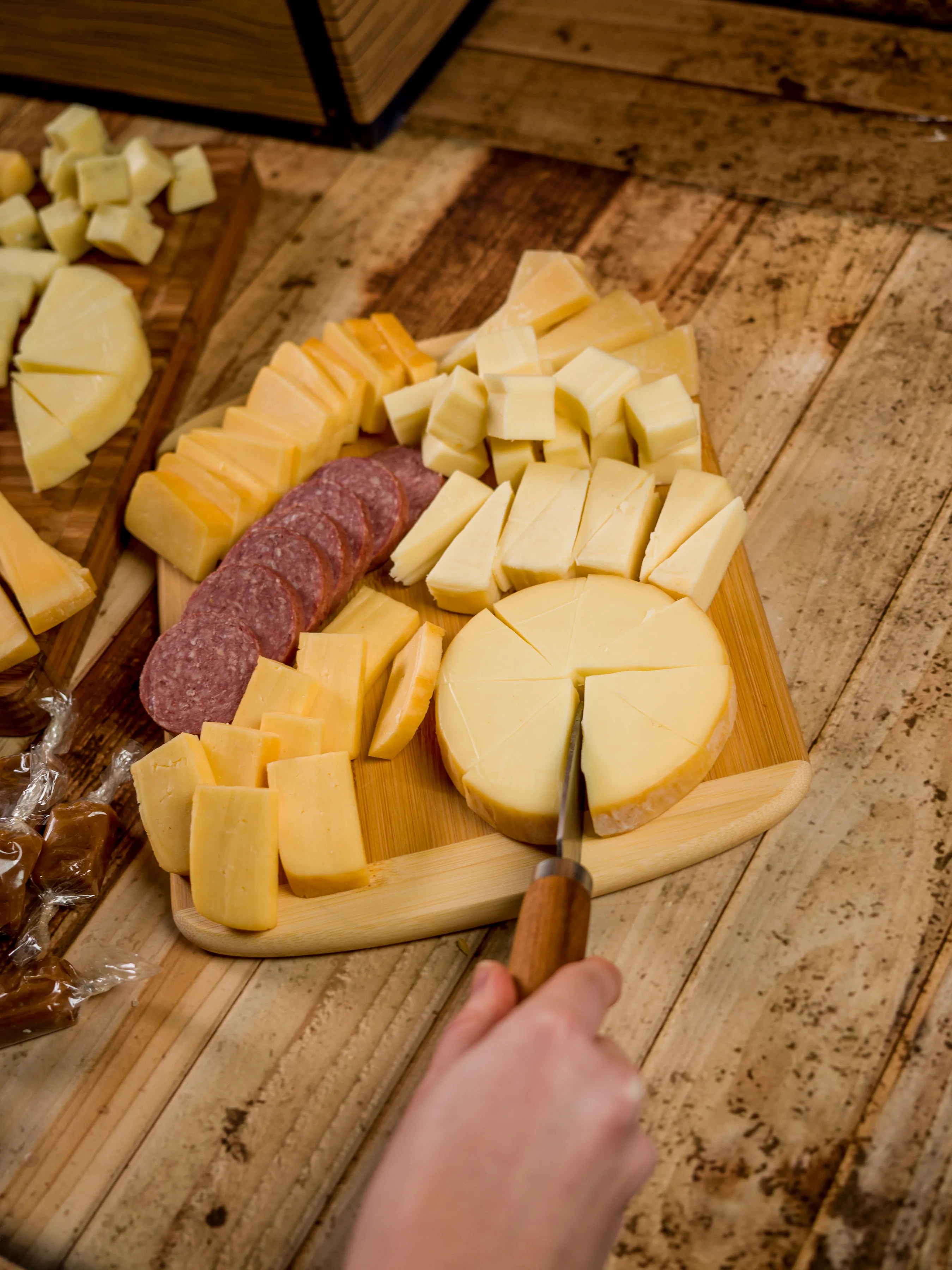 Cheese Bros. Deluxe Taste of Wisconsin Gift Pack 9