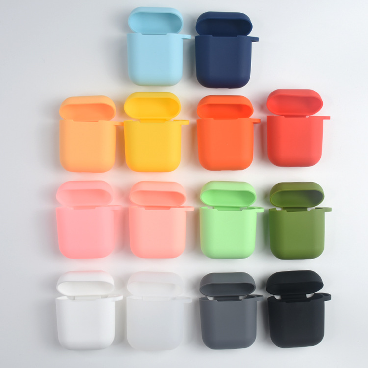Earphone Case with Carabiner - Silicone, Compact Design 6