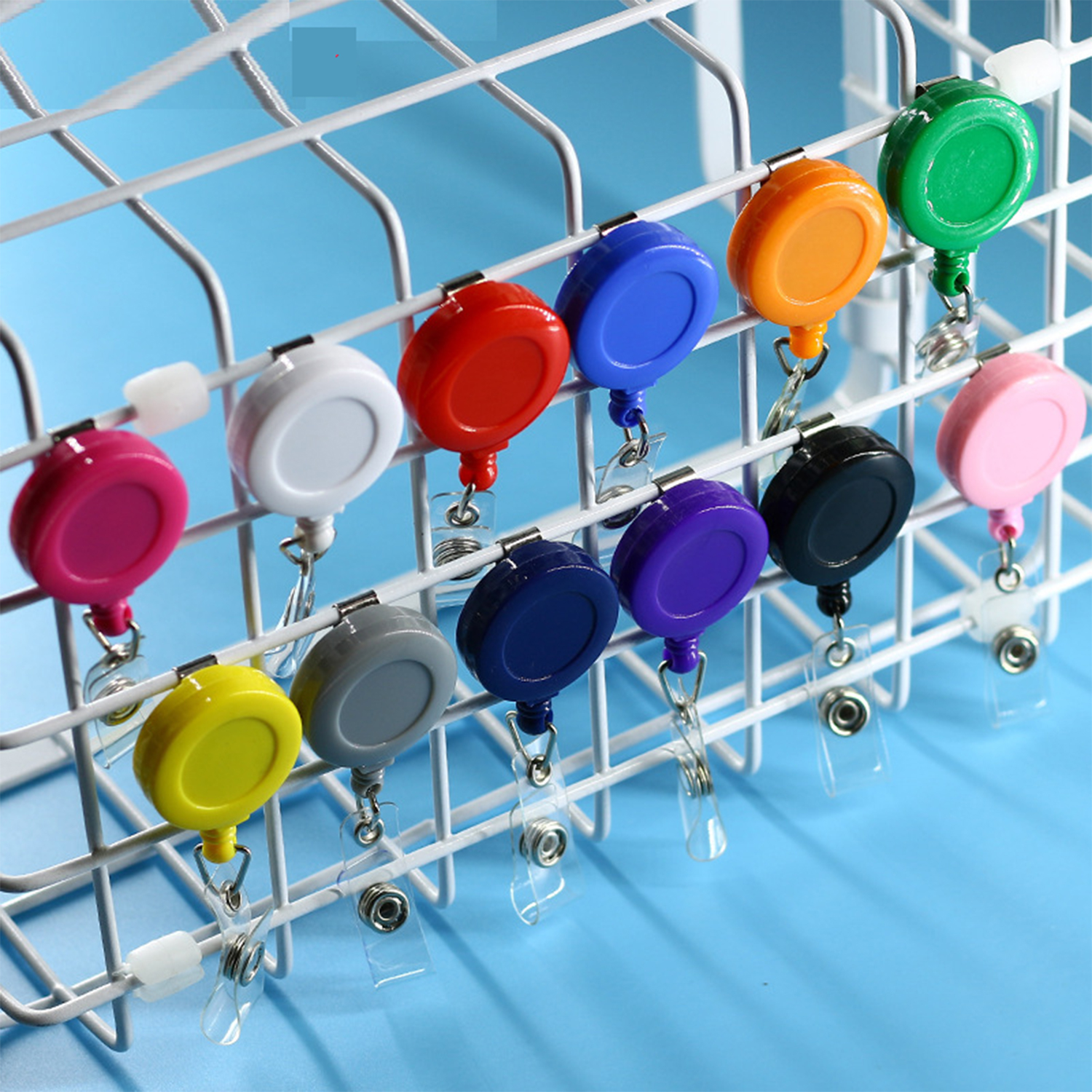 Retractable Round Badge Reel Holder